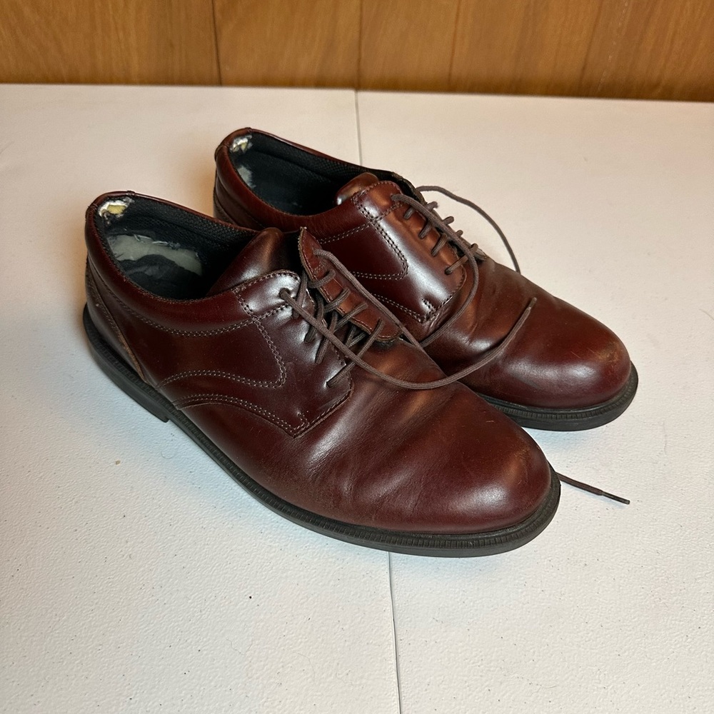 Deer Stags Men’s Dress Shoes